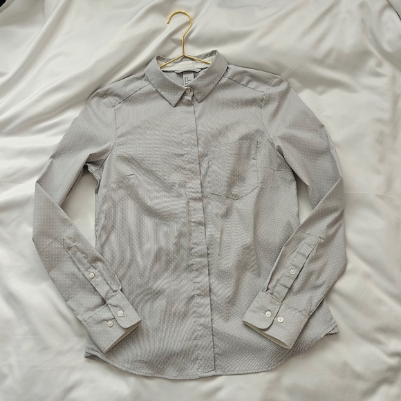 New H&M Womens Polka Dots Button Down Long Sleeves Shirt Gray Size 6 $19.99 - Picture 1 of 6